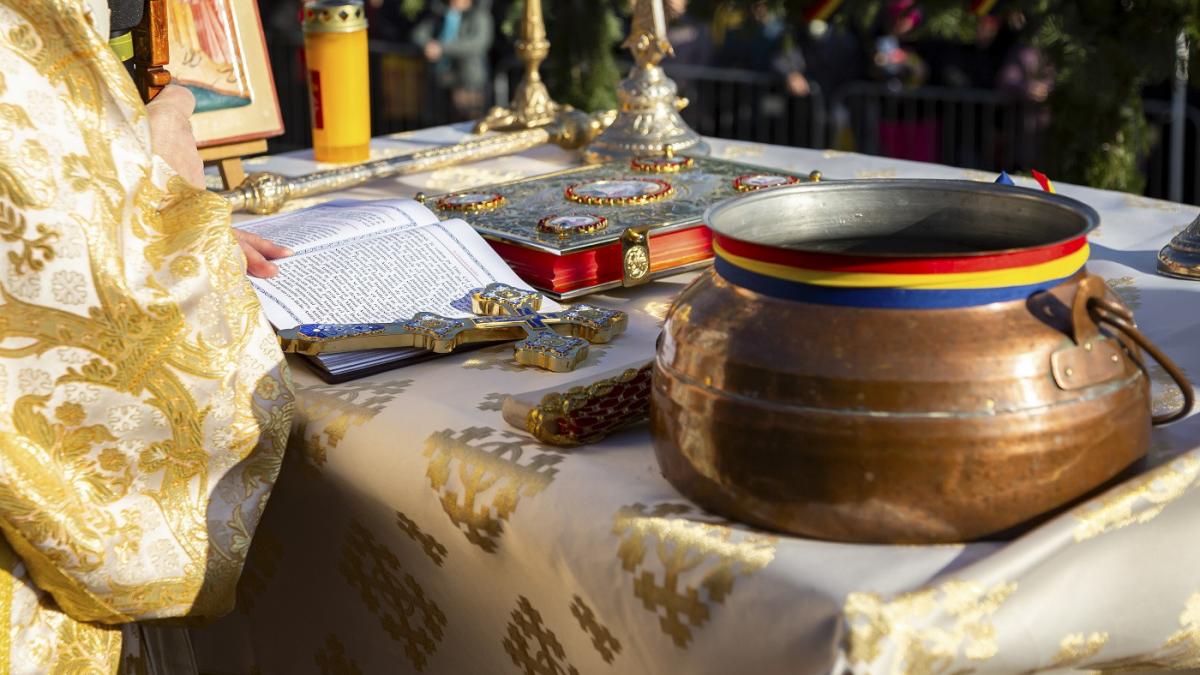 Boboteaza – Arătarea lui Dumnezeu și începutul curățirii omului